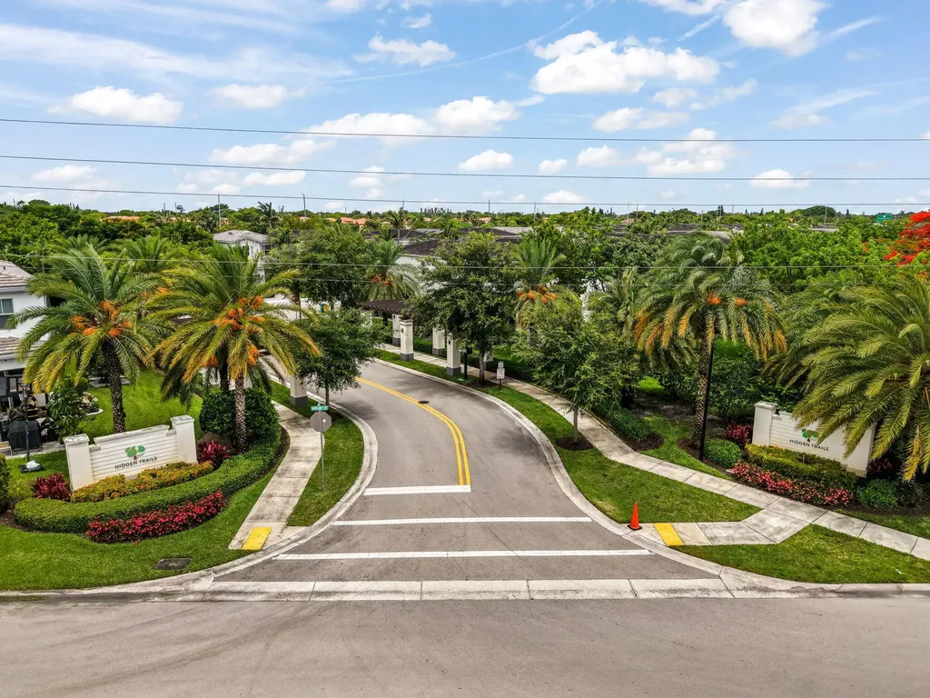 4805 NW 48th Terrace Tamarac FL 33319