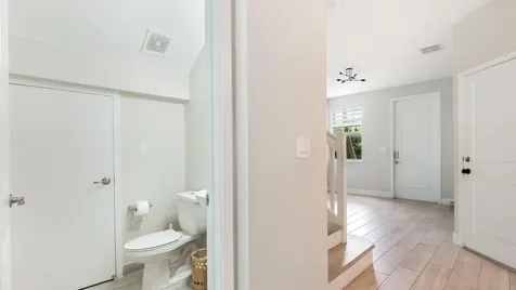 4805 NW 48th Terrace Tamarac FL 33319