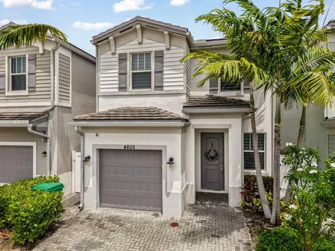 4805 NW 48th Terrace Tamarac FL 33319
