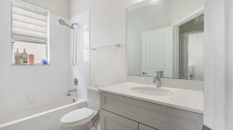 4805 NW 48th Terrace Tamarac FL 33319