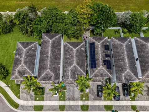 4805 NW 48th Terrace Tamarac FL 33319