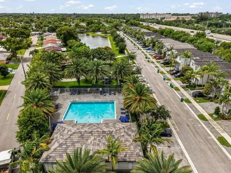 4805 NW 48th Terrace Tamarac FL 33319