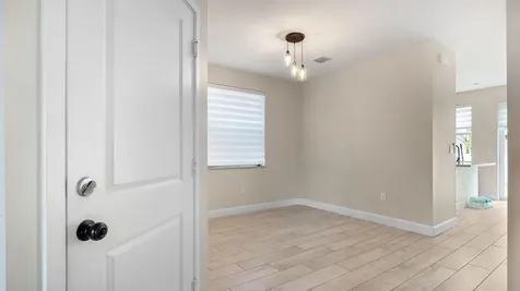 4805 NW 48th Terrace Tamarac FL 33319