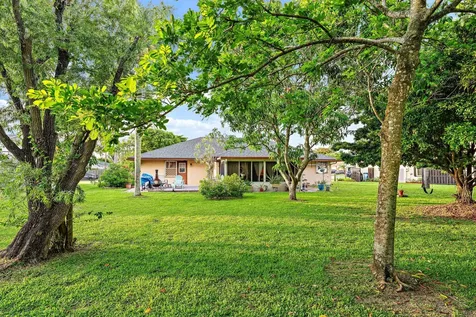 113 Cordoba Circle Royal Palm Beach FL 33411