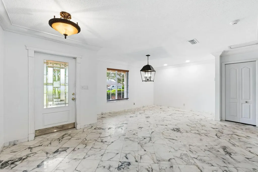 7221 SW 7th Street Plantation FL 33317