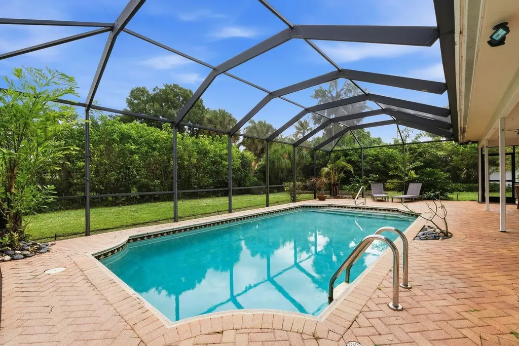 7221 SW 7th Street Plantation FL 33317