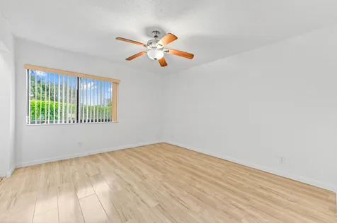 319 Knotty Pine Circle Greenacres FL 33463