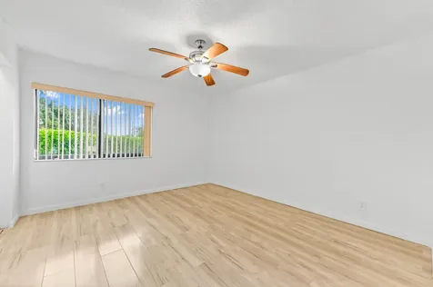 319 Knotty Pine Circle Greenacres FL 33463