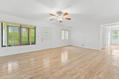 319 Knotty Pine Circle Greenacres FL 33463