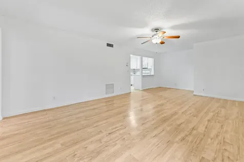 319 Knotty Pine Circle Greenacres FL 33463