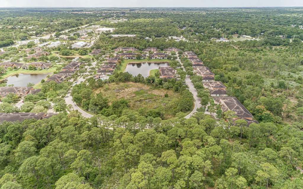 2563 SW Stockbridge Square Square SW Vero Beach FL 32962