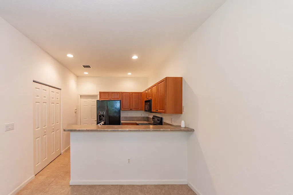 2563 SW Stockbridge Square Square SW Vero Beach FL 32962