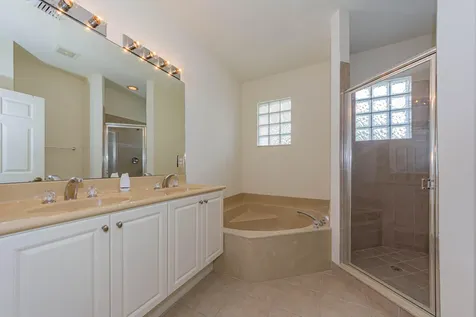 2563 SW Stockbridge Square Square SW Vero Beach FL 32962