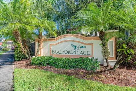 2563 SW Stockbridge Square Square SW Vero Beach FL 32962