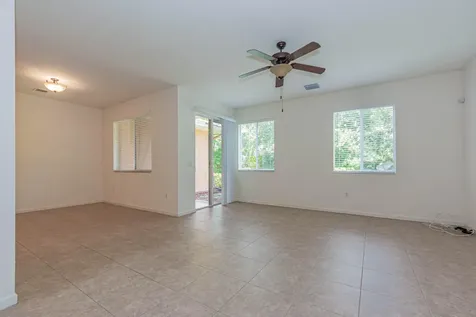 2563 SW Stockbridge Square Square SW Vero Beach FL 32962