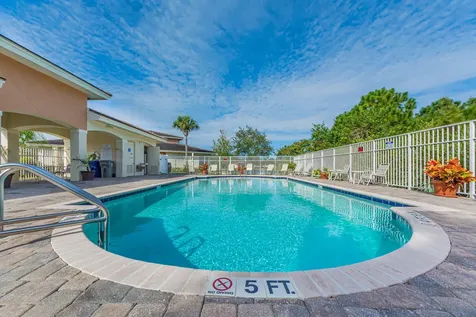 2563 SW Stockbridge Square Square SW Vero Beach FL 32962