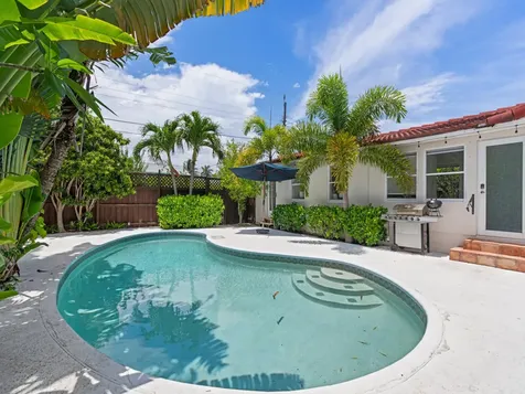 1615 N Lakeside Drive Lake Worth Beach FL 33460