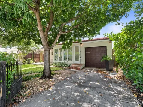 1615 N Lakeside Drive Lake Worth Beach FL 33460