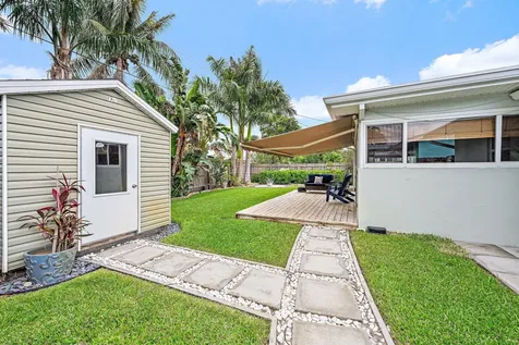 1869 Circle Drive North Palm Beach FL 33408
