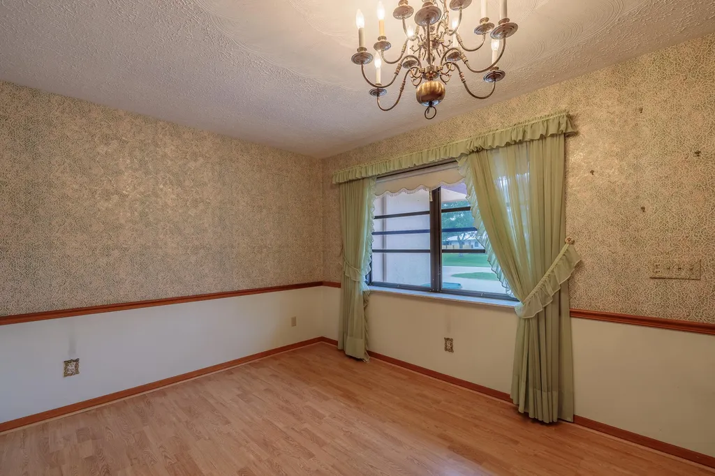 2165 SE Flanders Road Port St Lucie FL 34952