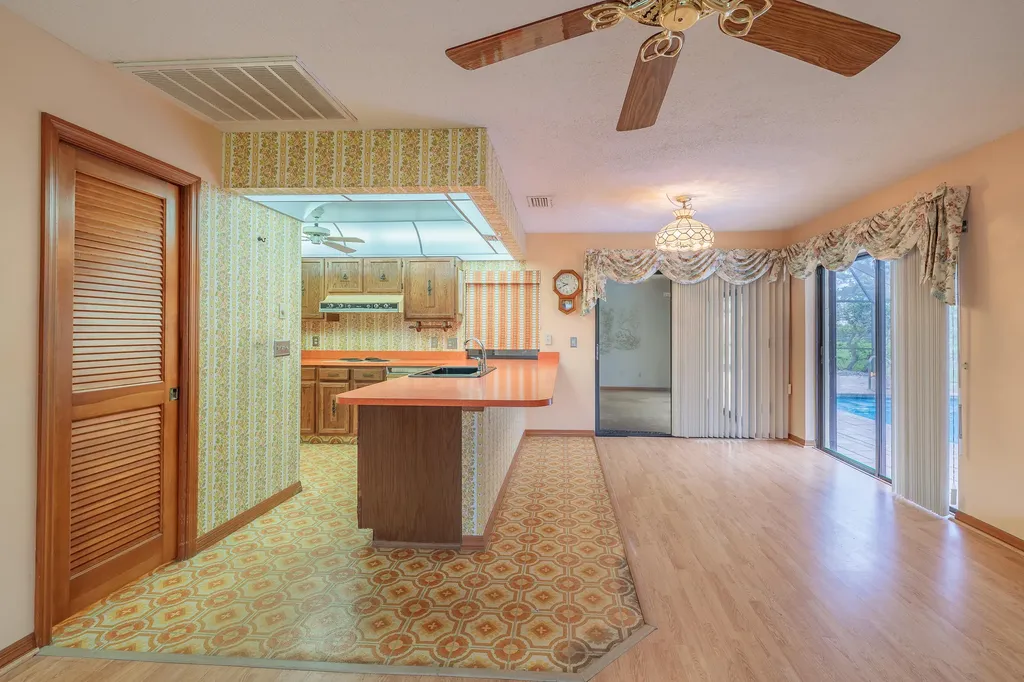 2165 SE Flanders Road Port St Lucie FL 34952