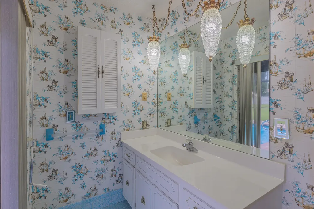2165 SE Flanders Road Port St Lucie FL 34952