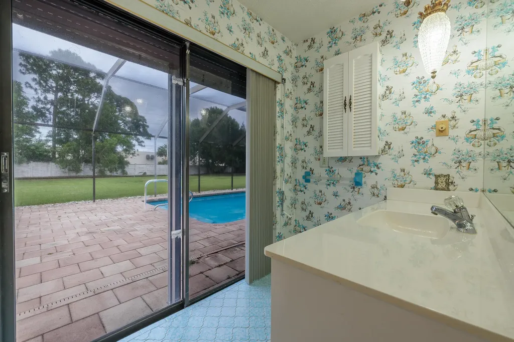 2165 SE Flanders Road Port St Lucie FL 34952