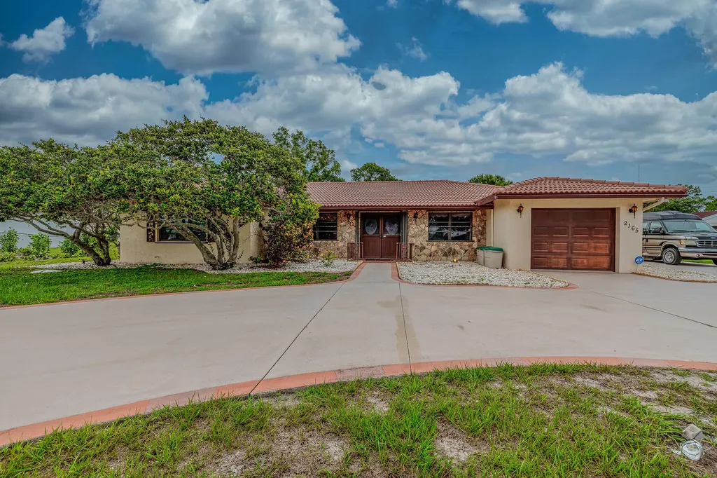 2165 SE Flanders Road Port St Lucie FL 34952