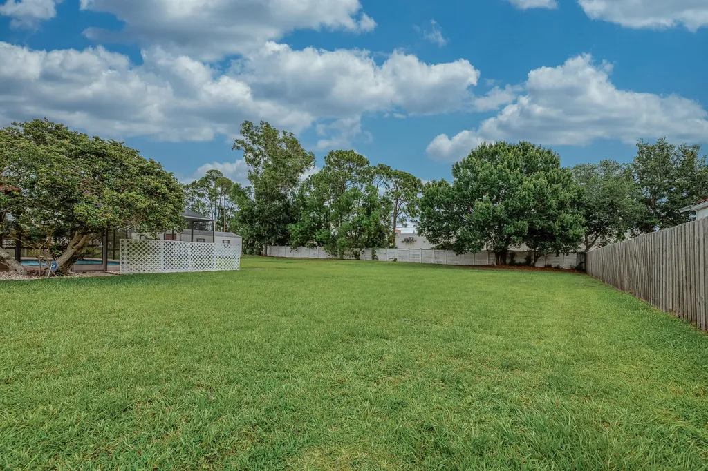 2165 SE Flanders Road Port St Lucie FL 34952