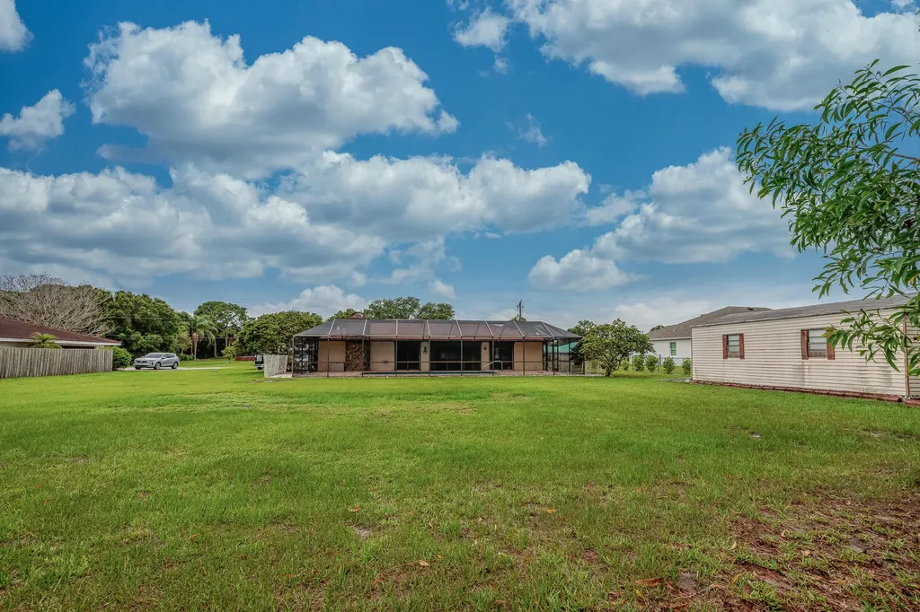 2165 SE Flanders Road Port St Lucie FL 34952