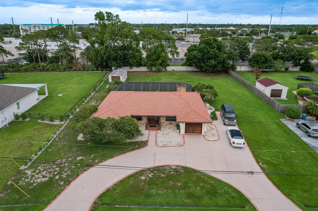 2165 SE Flanders Road Port St Lucie FL 34952