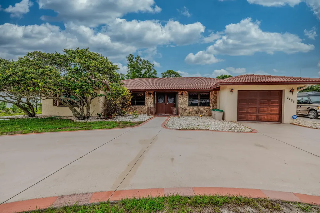 2165 SE Flanders Road Port St Lucie FL 34952