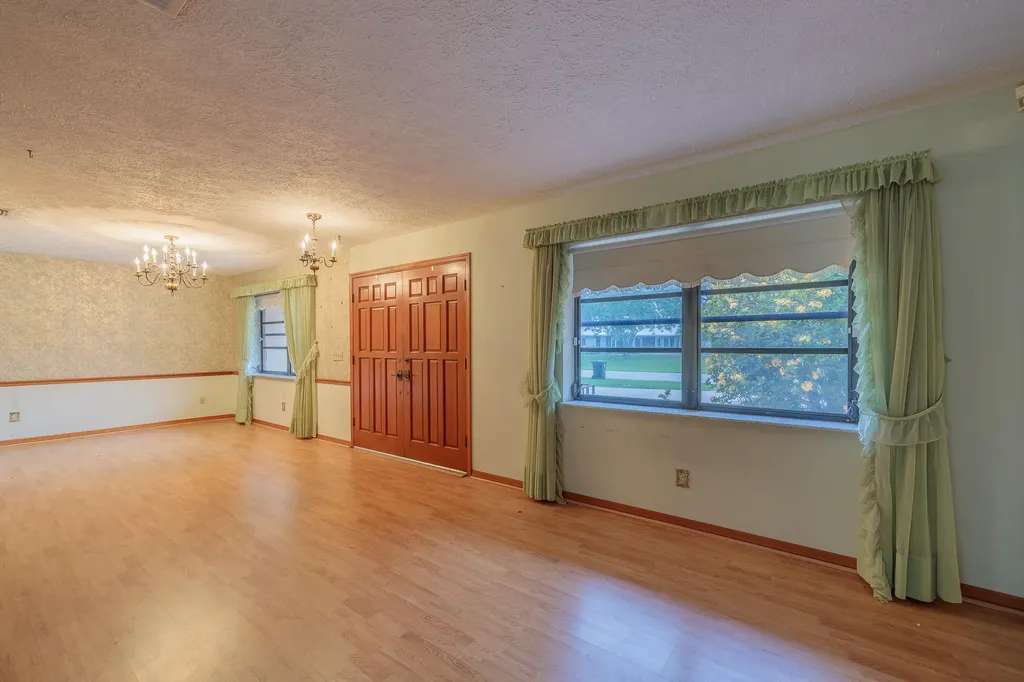 2165 SE Flanders Road Port St Lucie FL 34952