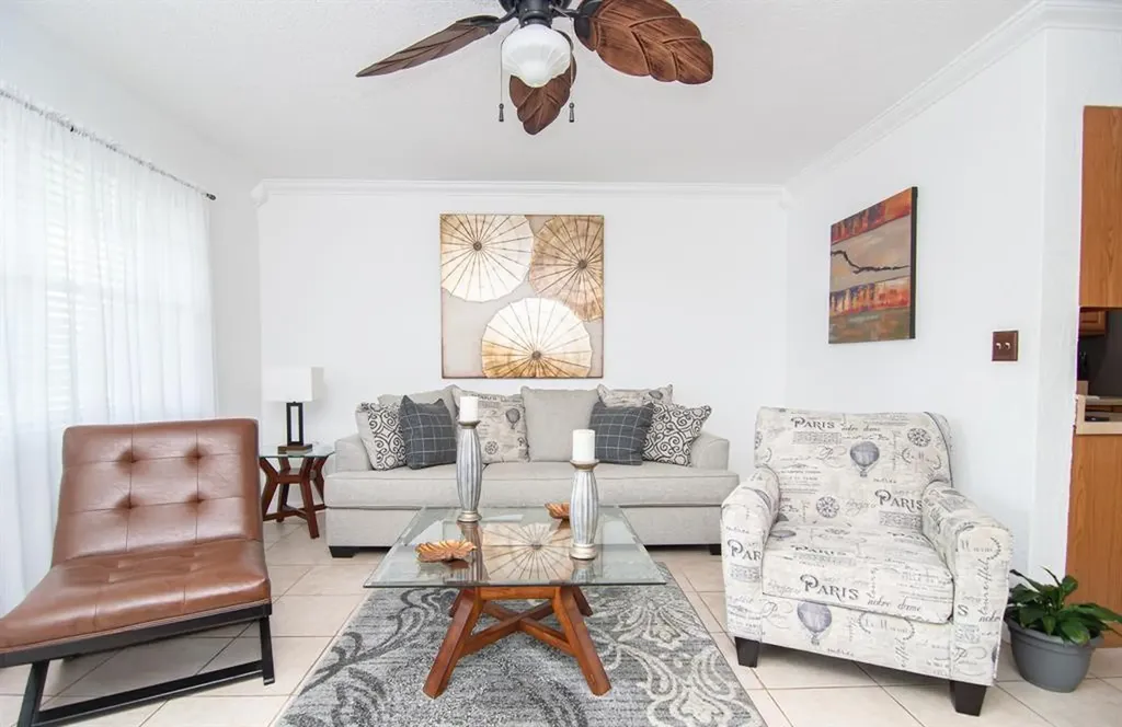 6872 SW 15th Street North Lauderdale FL 33068