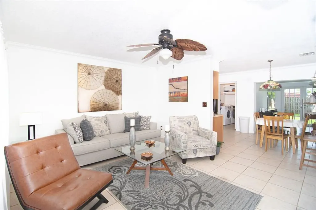6872 SW 15th Street North Lauderdale FL 33068