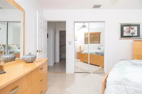 6872 SW 15th Street North Lauderdale FL 33068