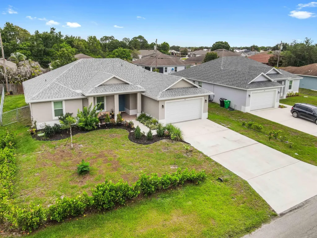 4037 SW Mcintosh Street Port St Lucie FL 34953
