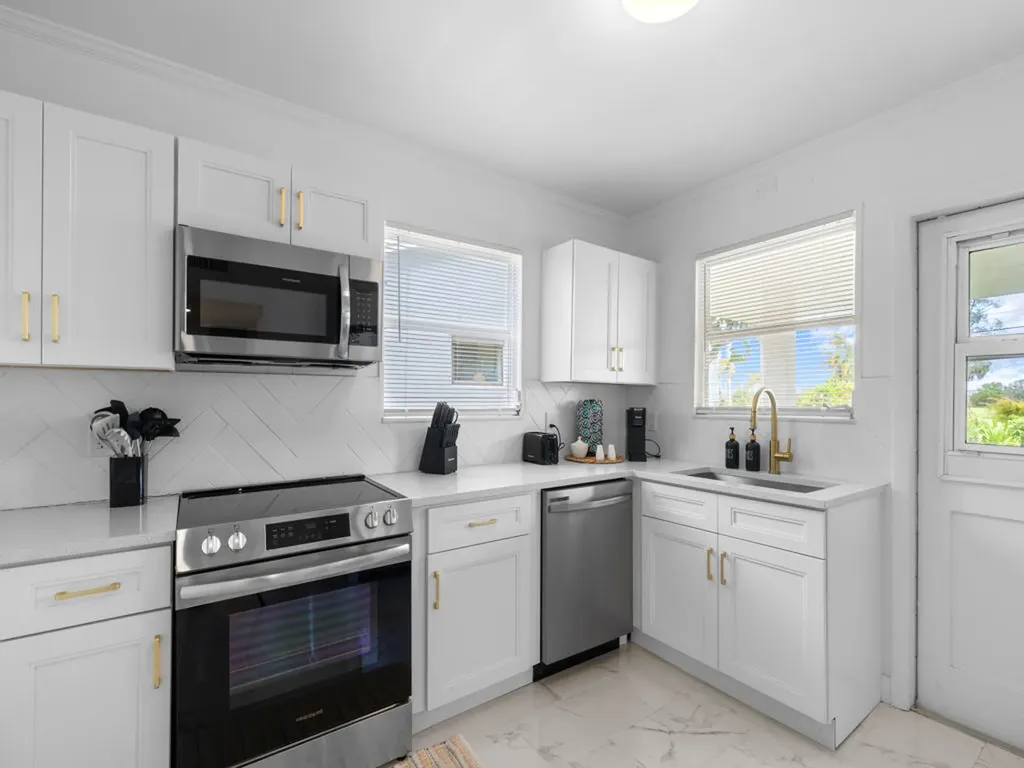 422 N Lakeside Drive Lake Worth Beach FL 33460