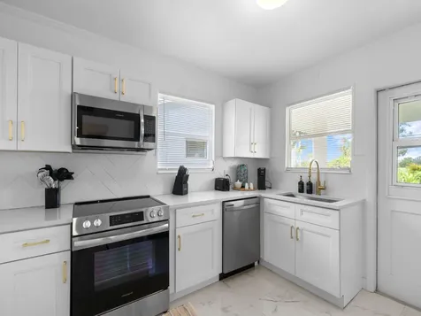 422 N Lakeside Drive Lake Worth Beach FL 33460
