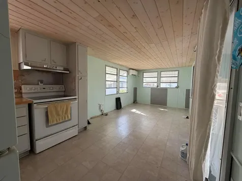 209 Eagle Drive E Briny Breezes FL 33435