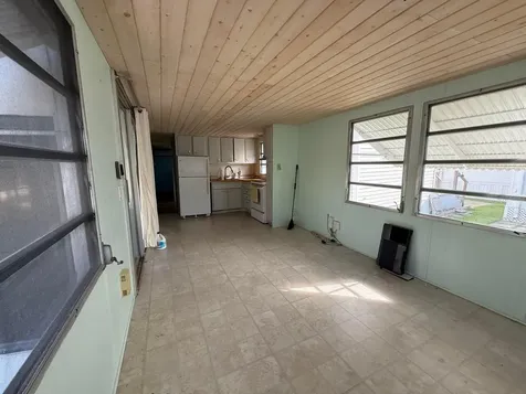 209 Eagle Drive E Briny Breezes FL 33435