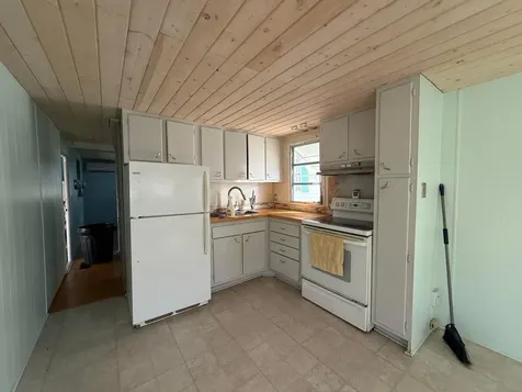 209 Eagle Drive E Briny Breezes FL 33435