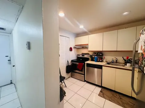 8025 S Colony Circle Tamarac FL 33321