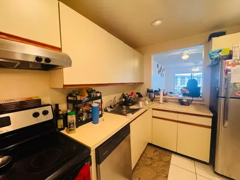 8025 S Colony Circle Tamarac FL 33321