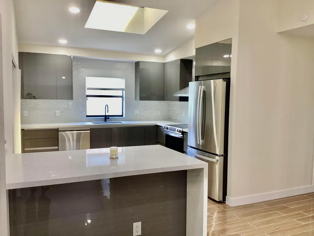 8895 Old Pine Road Boca Raton FL 33433
