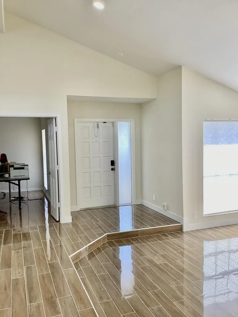 8895 Old Pine Road Boca Raton FL 33433