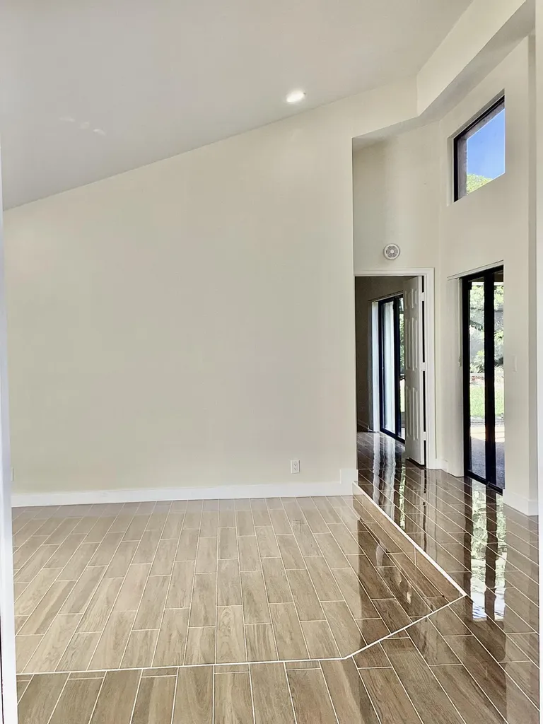 8895 Old Pine Road Boca Raton FL 33433