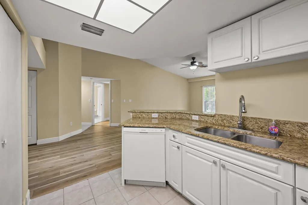 1100 S Crestwood Court S Royal Palm Beach FL 33411