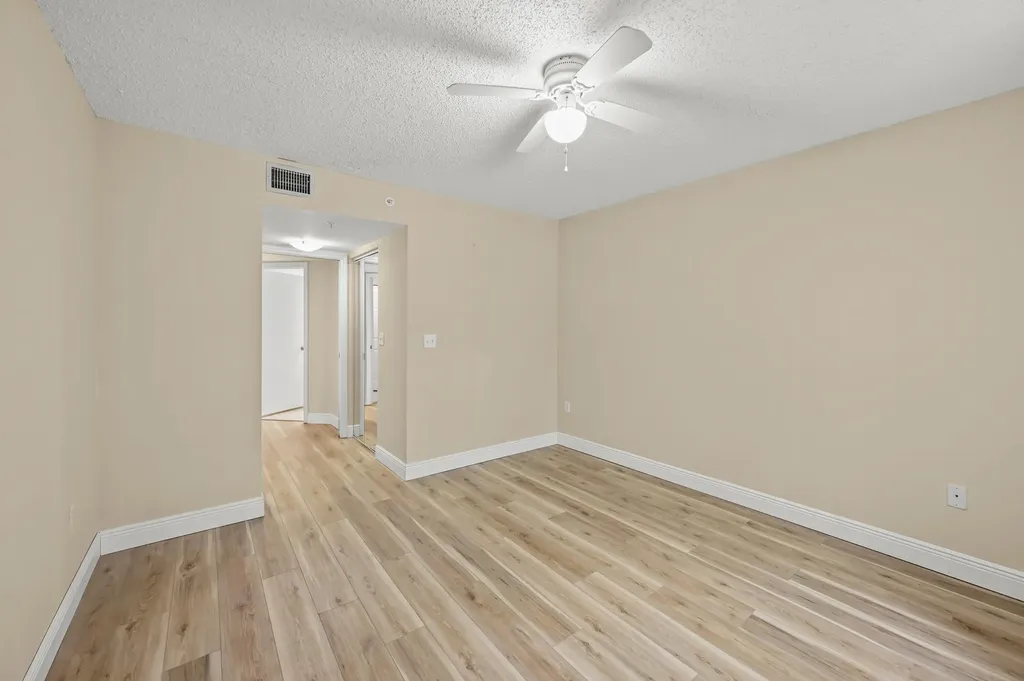 1100 S Crestwood Court S Royal Palm Beach FL 33411