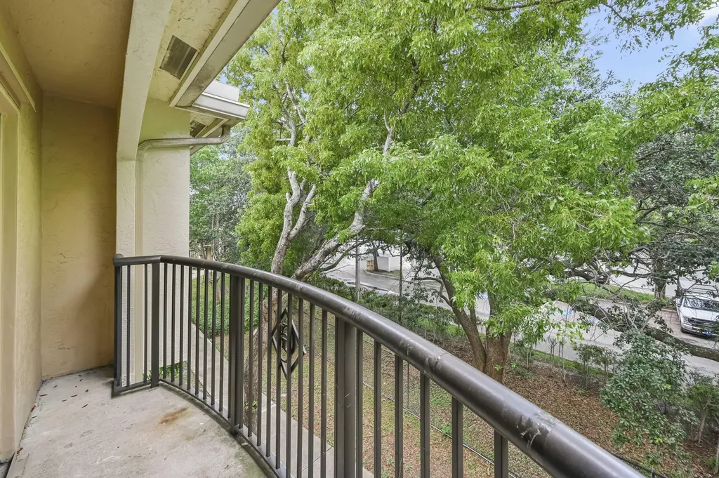 1100 S Crestwood Court S Royal Palm Beach FL 33411